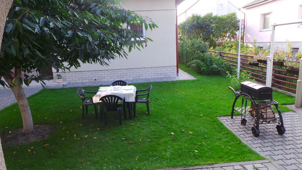 U Viktora Guest House Brest Dış mekan fotoğraf