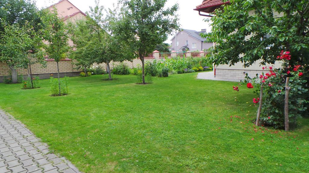 U Viktora Guest House Brest Dış mekan fotoğraf